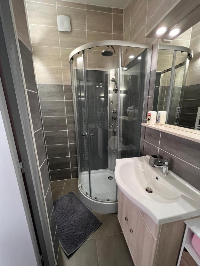 Chambres D'Hotes Chez Florence Montmerle-sur-Saone Eksteriør billede
