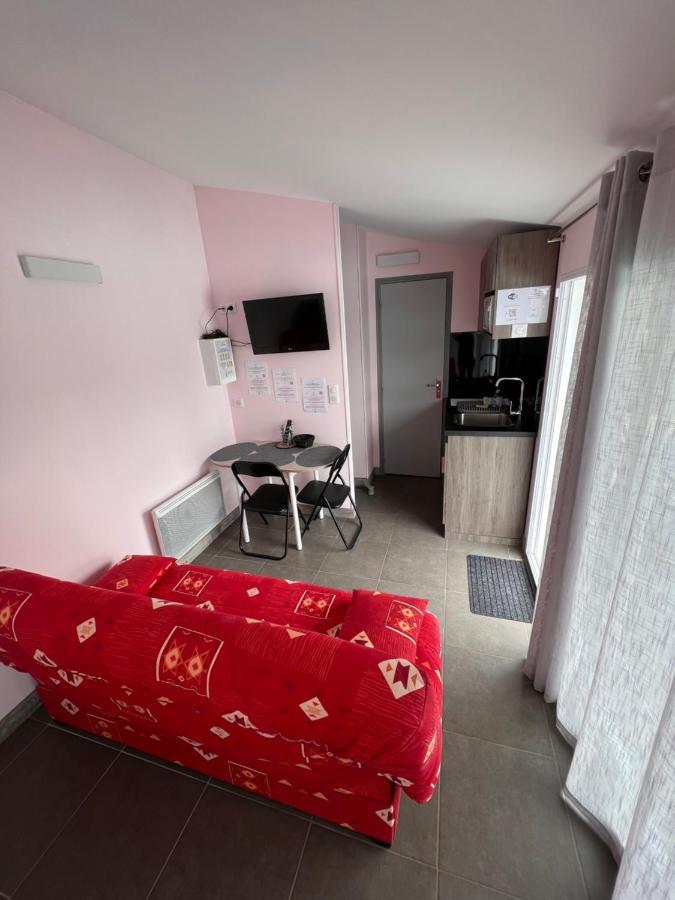 B&B Chez Florence - Chambres D'Hotes Montmerle-sur-Saone Eksteriør billede